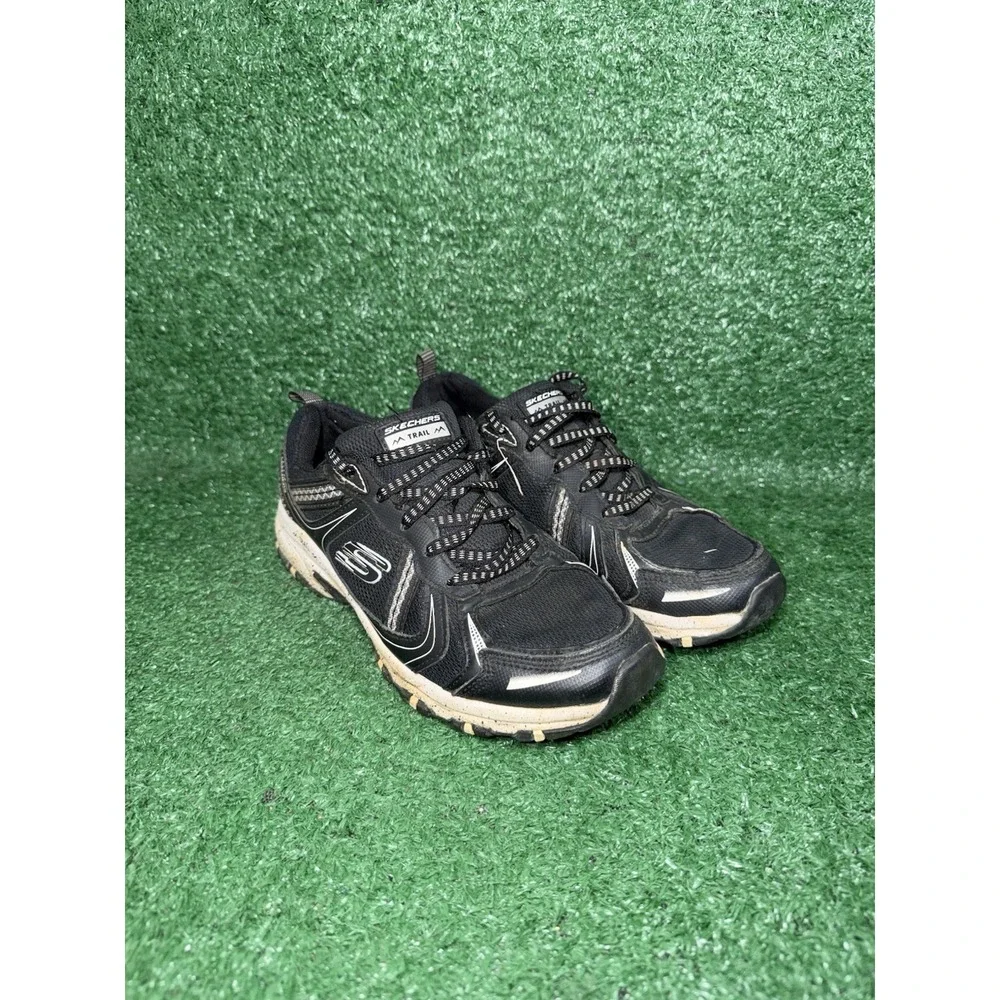 Skechers Hillcrest Vast Adventure Shoes Women Size 7.5 Black White Lace Up Trail